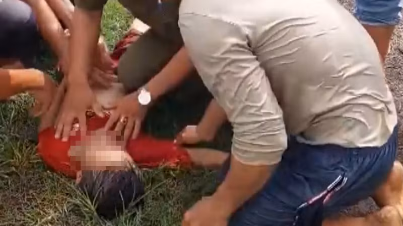 Đi câu cá, một học sinh bị nước cuối trôi -0