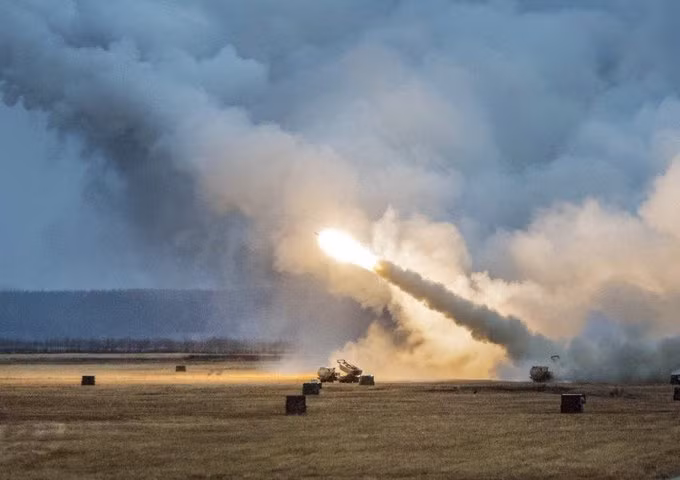 Ukraine bác tin Nga hạ 2 siêu pháo HIMARS Mỹ -0