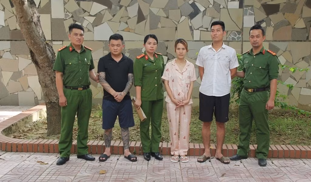 3 lần ném quả nổ để trả thù, ném nhầm nhà hàng xóm -0