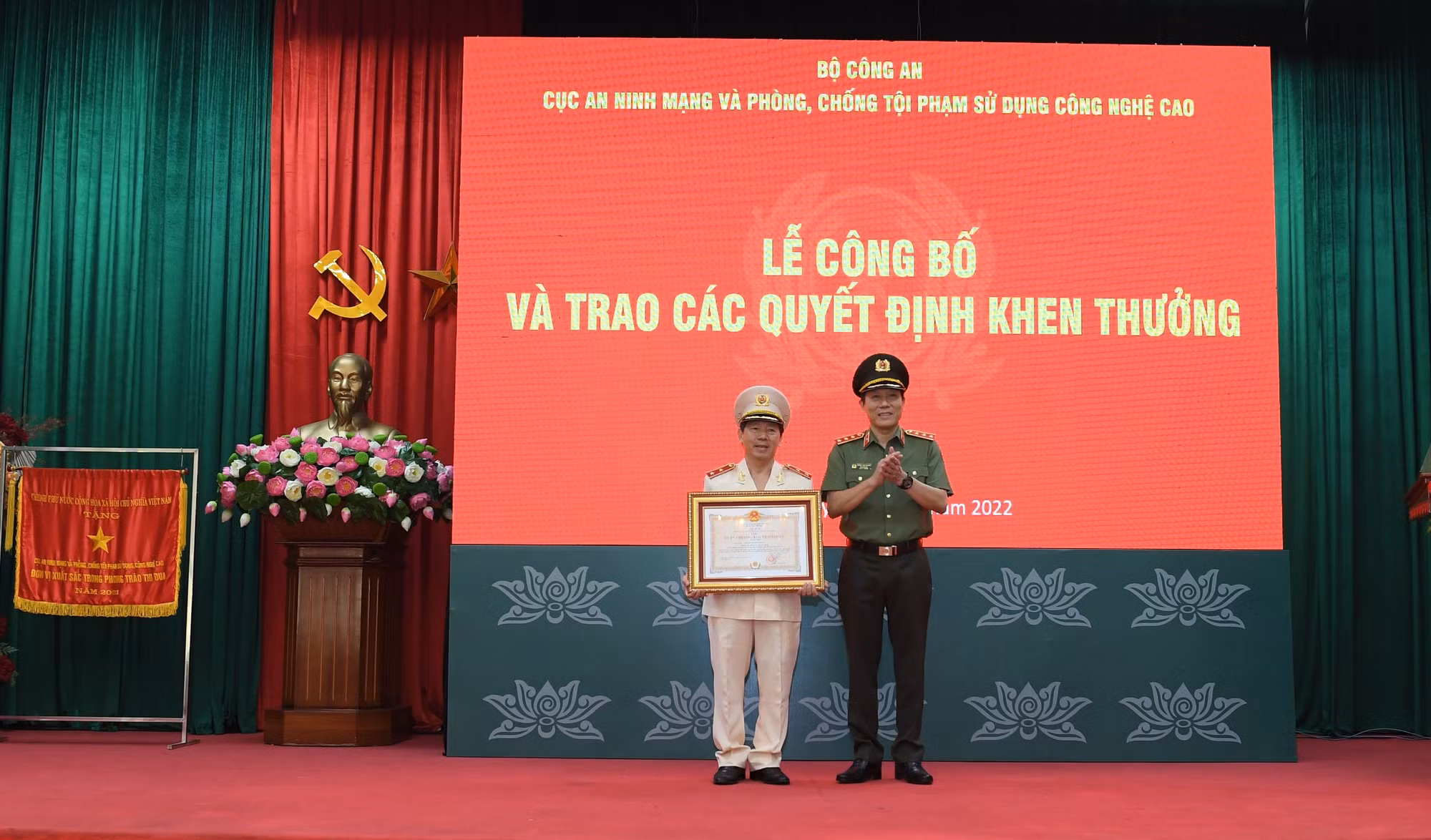 Đấu tranh hiệu quả tội phạm sử dụng công nghệ cao trong tình hình mới -0