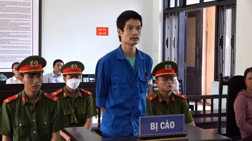 Tước đoạt mạng sống bà nội, kẻ nghiện ma túy lãnh án chung thân -0