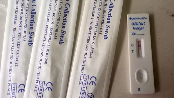 Phát hiện vụ chia lẻ gói thầu mua sắm kit test COVID-19 để chỉ định thầu rút gọn