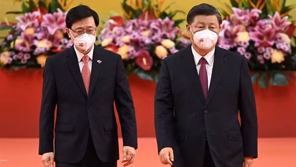 Tàu kỹ thuật Trung Quốc gãy đôi trên biển Đông, 27 người mất tích ảnh 3
