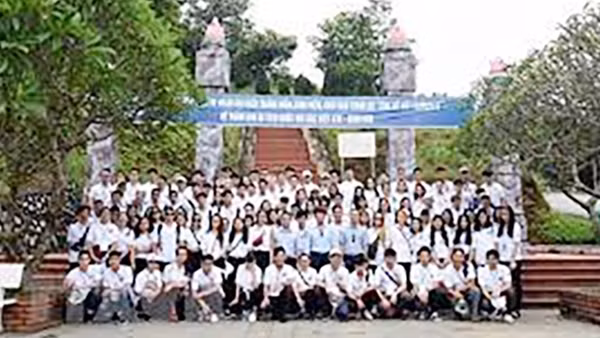 Khai mạc Trại hè Thanh thiếu niên kiều bào và tuổi trẻ TP Hồ Chí Minh năm 2022 ảnh 1