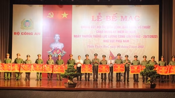 Khai mạc Vòng chung kết Hội thi điều lệnh, bắn súng, võ thuật – Khu vực phía Bắc ảnh 10