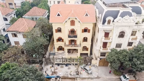 Yêu cầu xử lý dứt điểm vi phạm tại biệt thự sai phép ở Hà Nội