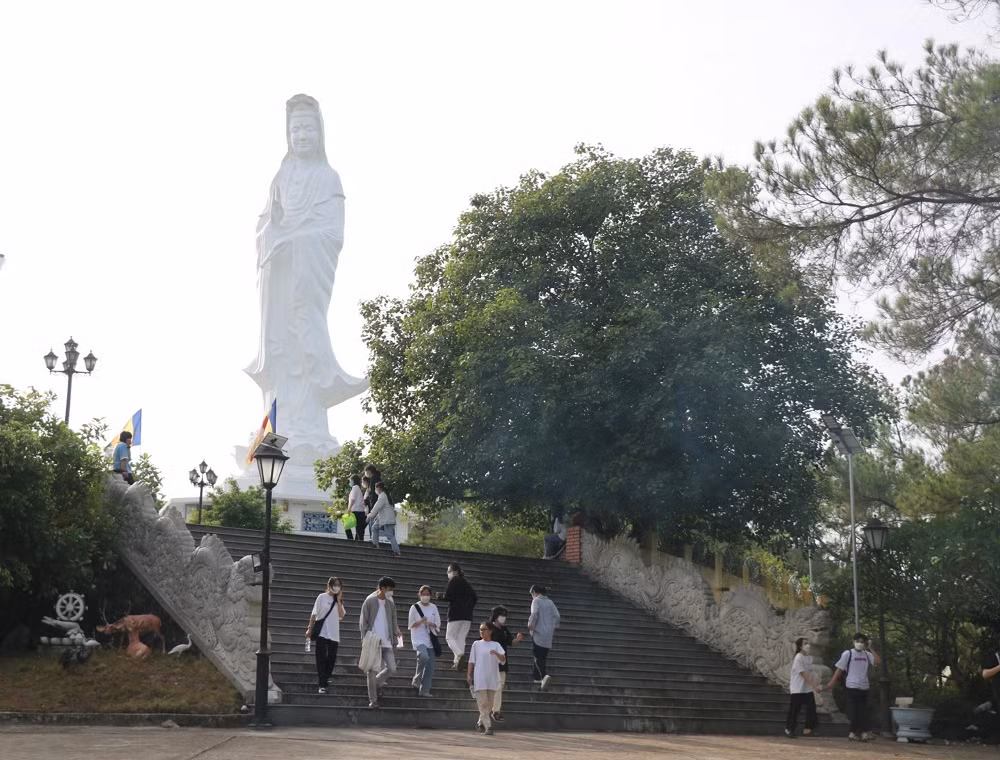 Hầu hết thí sinh học ở trường nào thì dự thi tại trường đó -0
