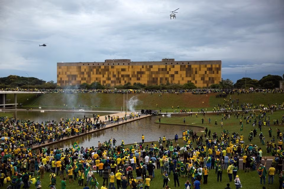 Cựu Tổng thống Brazil nhập viện tại Mỹ -0