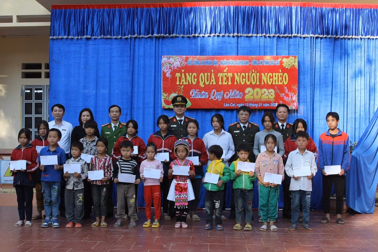 Những chuyến xe nghĩa tình ngày cận Tết -0