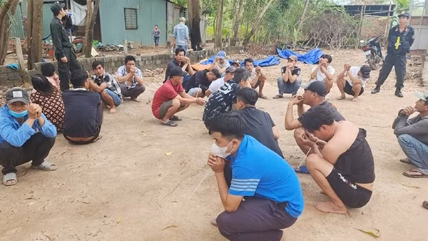 Triệt phá tụ điểm đánh bạc tại Phú Quốc, tạm giữ 30 con bạc