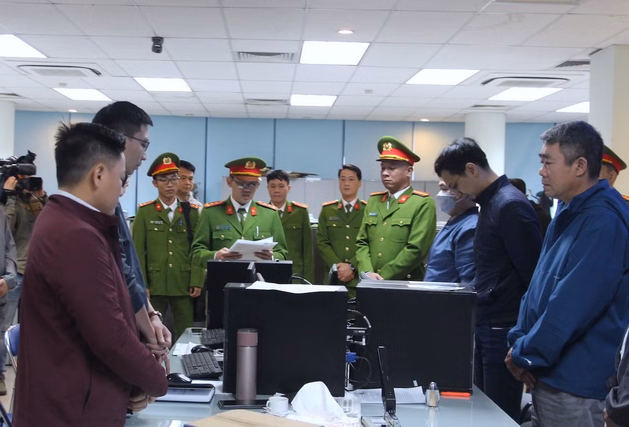 Bịt “lỗ hổng” trong xã hội hóa công tác đăng kiểm -1