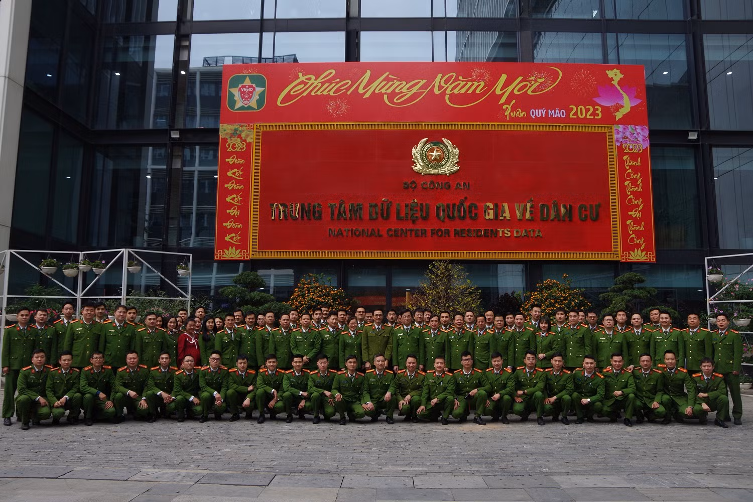 Thứ trưởng Nguyễn Duy Ngọc thăm, chúc Tết cán bộ, chiến sĩ Trung tâm dữ liệu quốc gia về dân cư -0