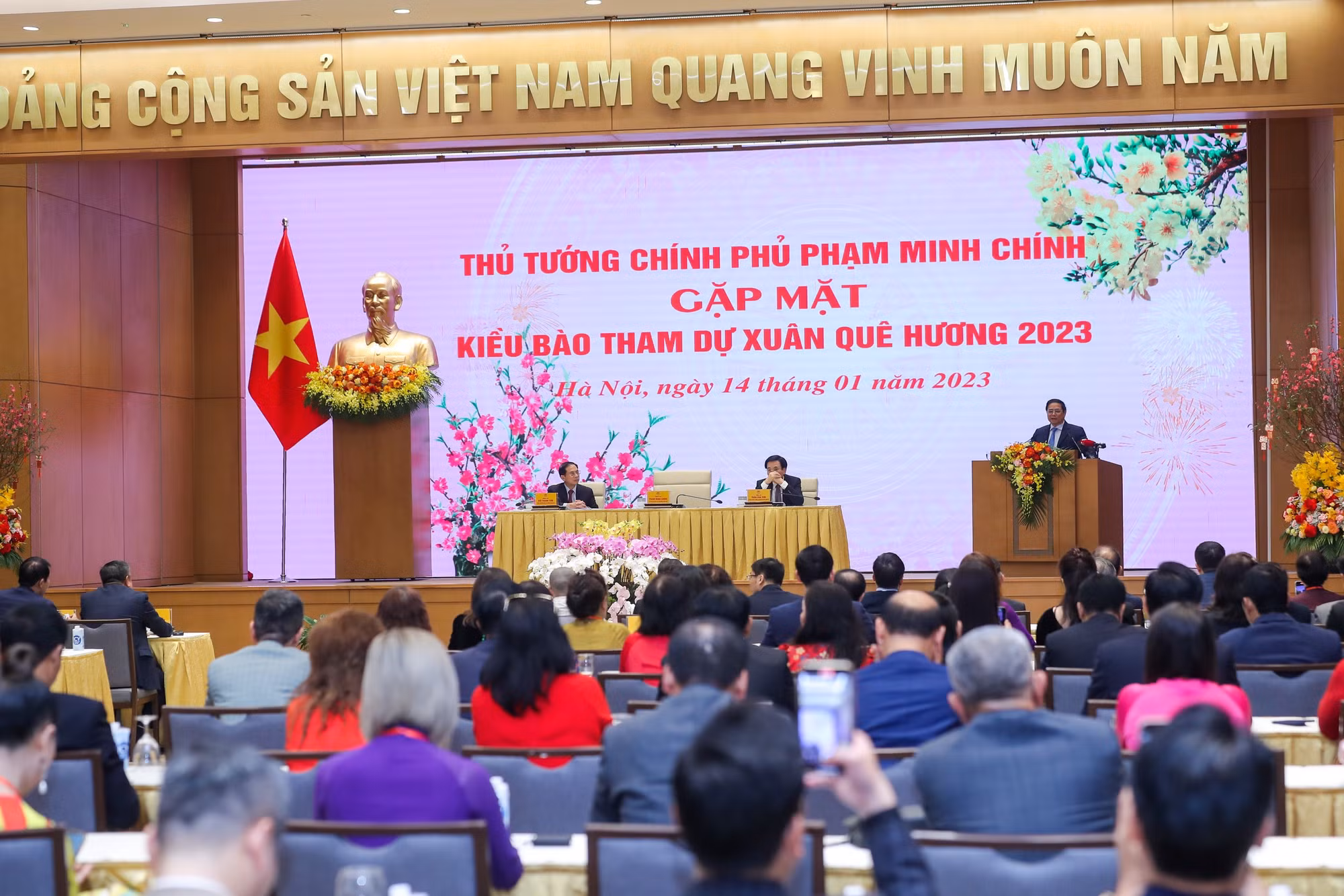 Thủ tướng -0