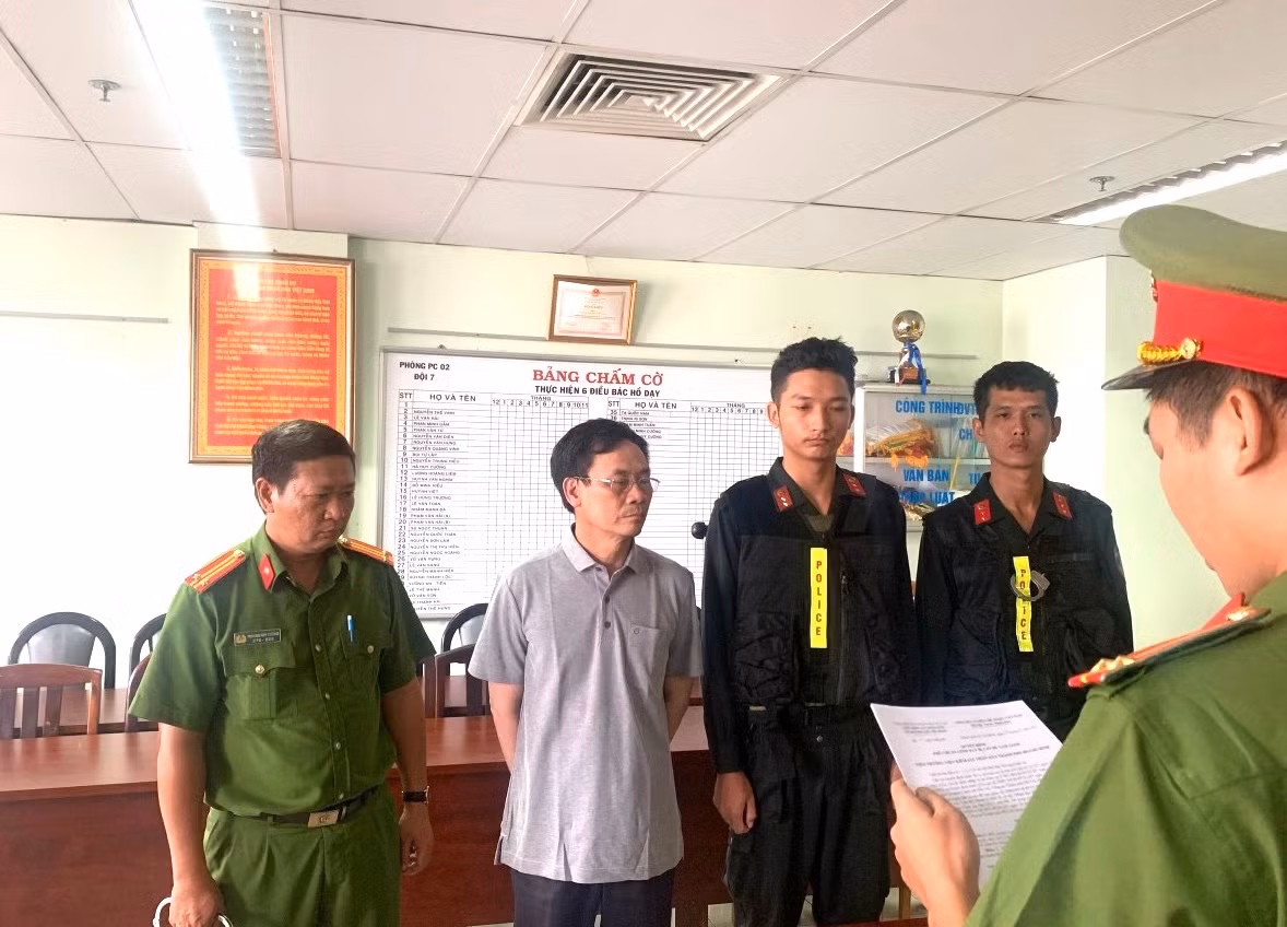 Khới tố nguyên Cục trưởng Cục Đăng kiểm Việt Nam Nguyễn Kỳ Hình -0