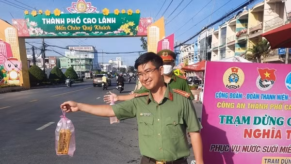 Tiếp tục chương trình “Trạm dừng chân nghĩa tình”