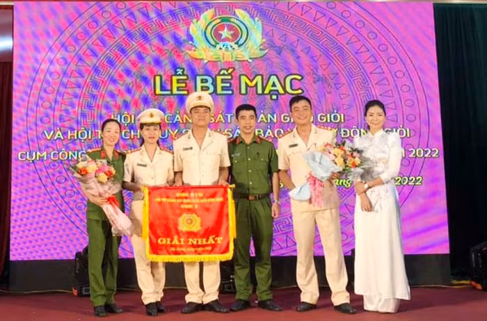 Chuyện những người làm nghề quản giáo -0