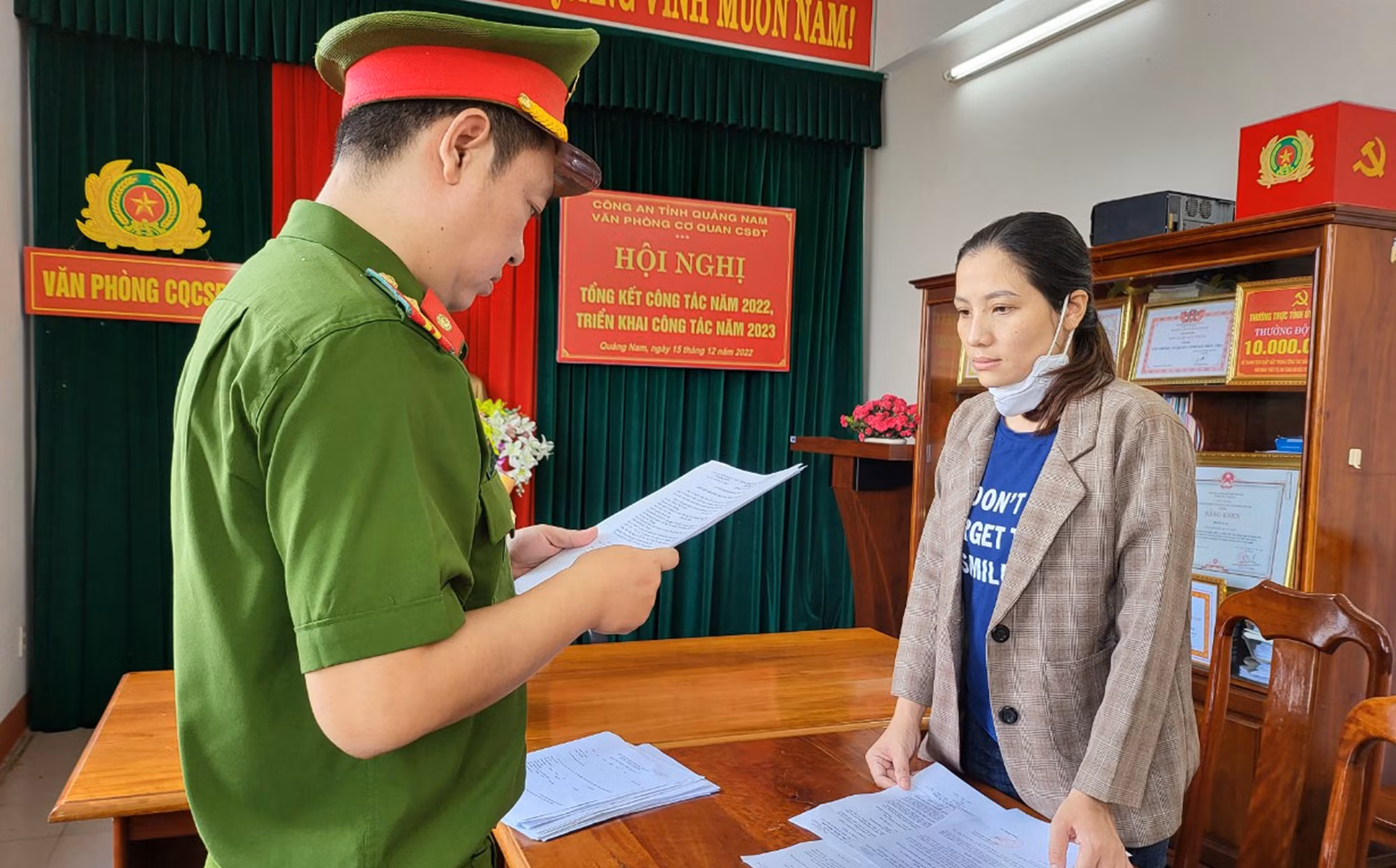 Hai đối tượng chiếm đoạt tiền tỷ bị bắt -0