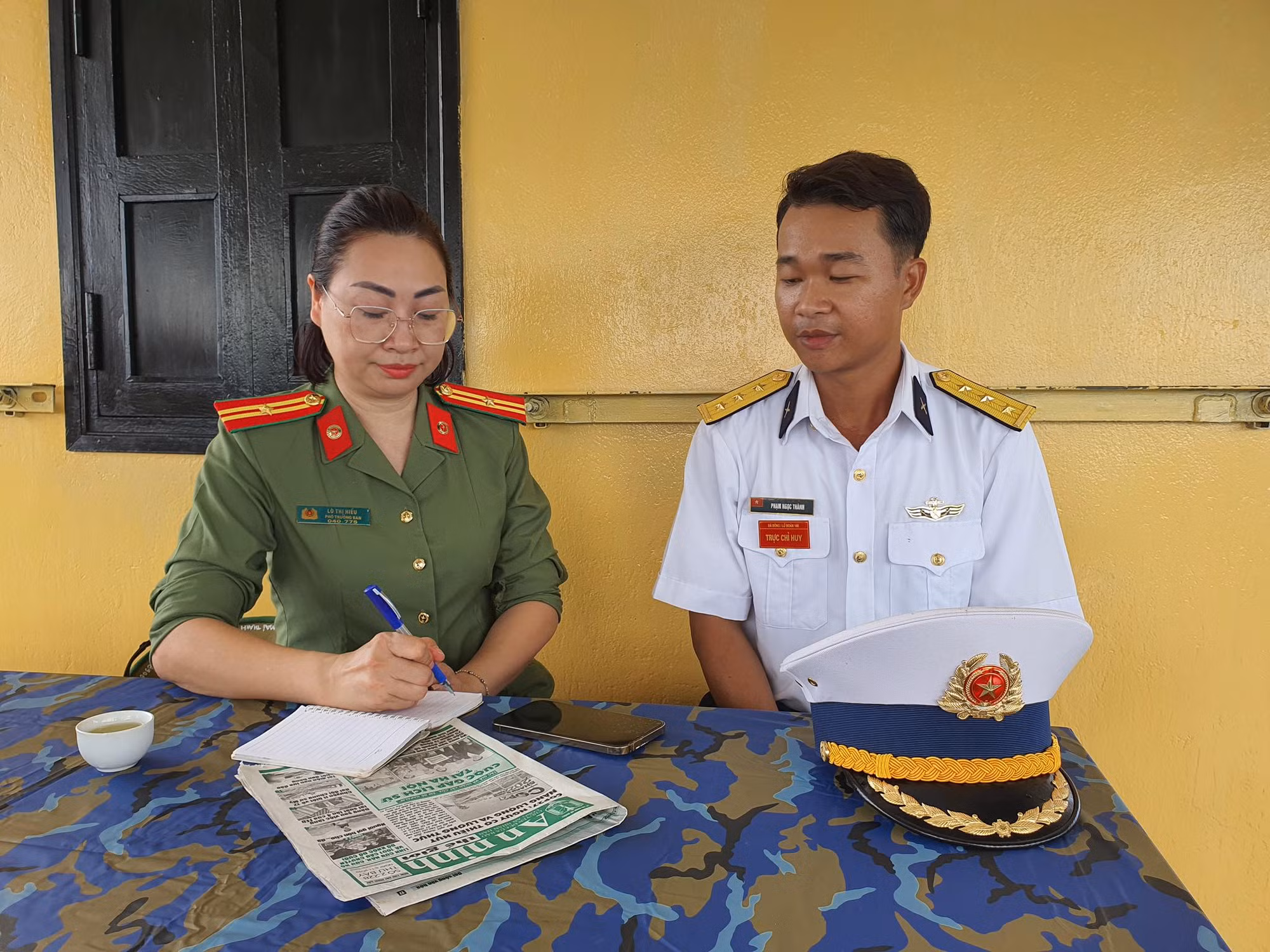 Bài 2: Băng qua biển mưa đến với bộ đội -0
