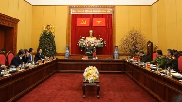 Triển khai hiệu quả ngay từ đầu năm 2023 những nhiệm vụ trọng tâm thực hiện Đề án 06