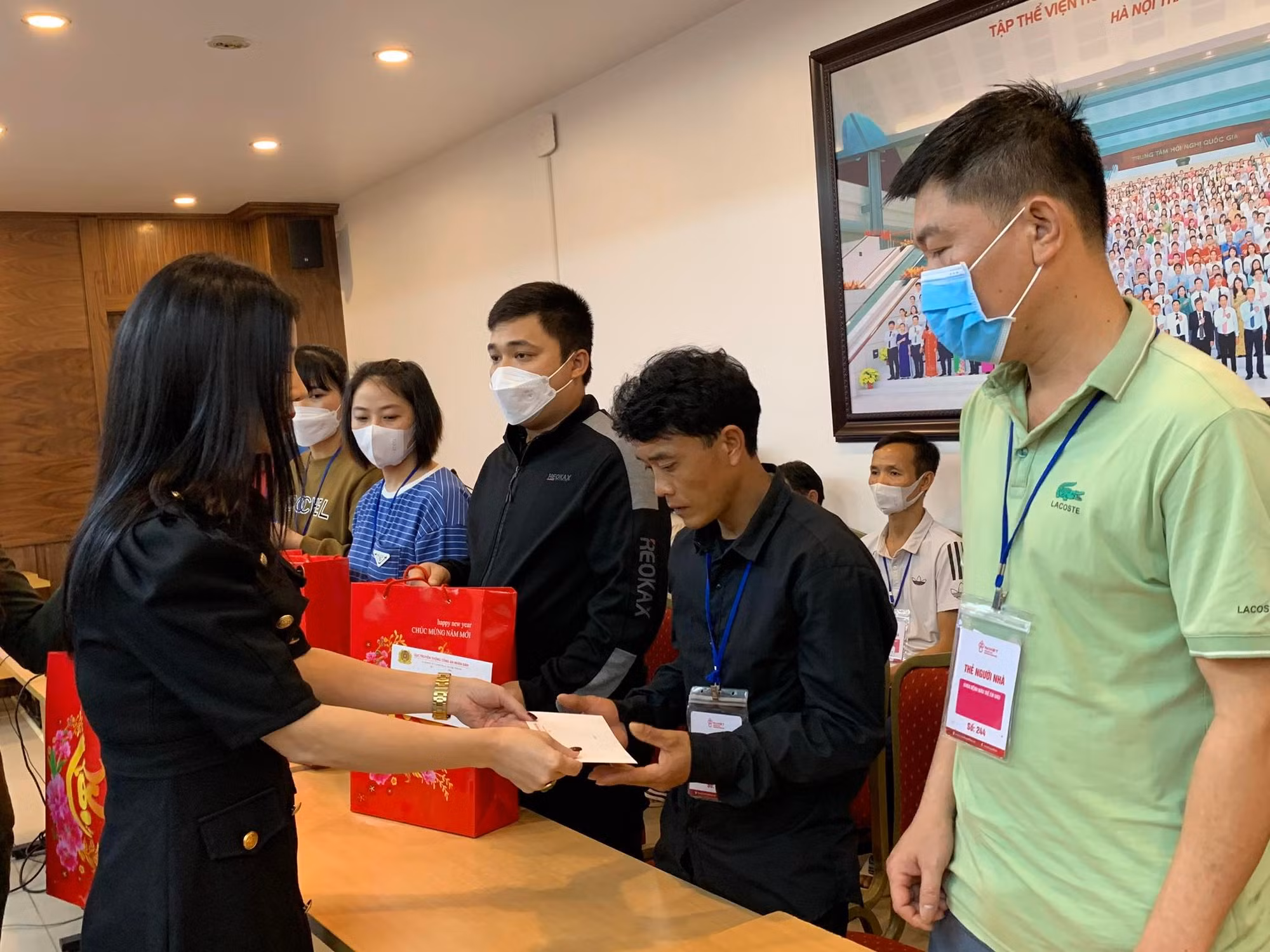 Trao yêu thương cho những bệnh nhi ung thư máu -0