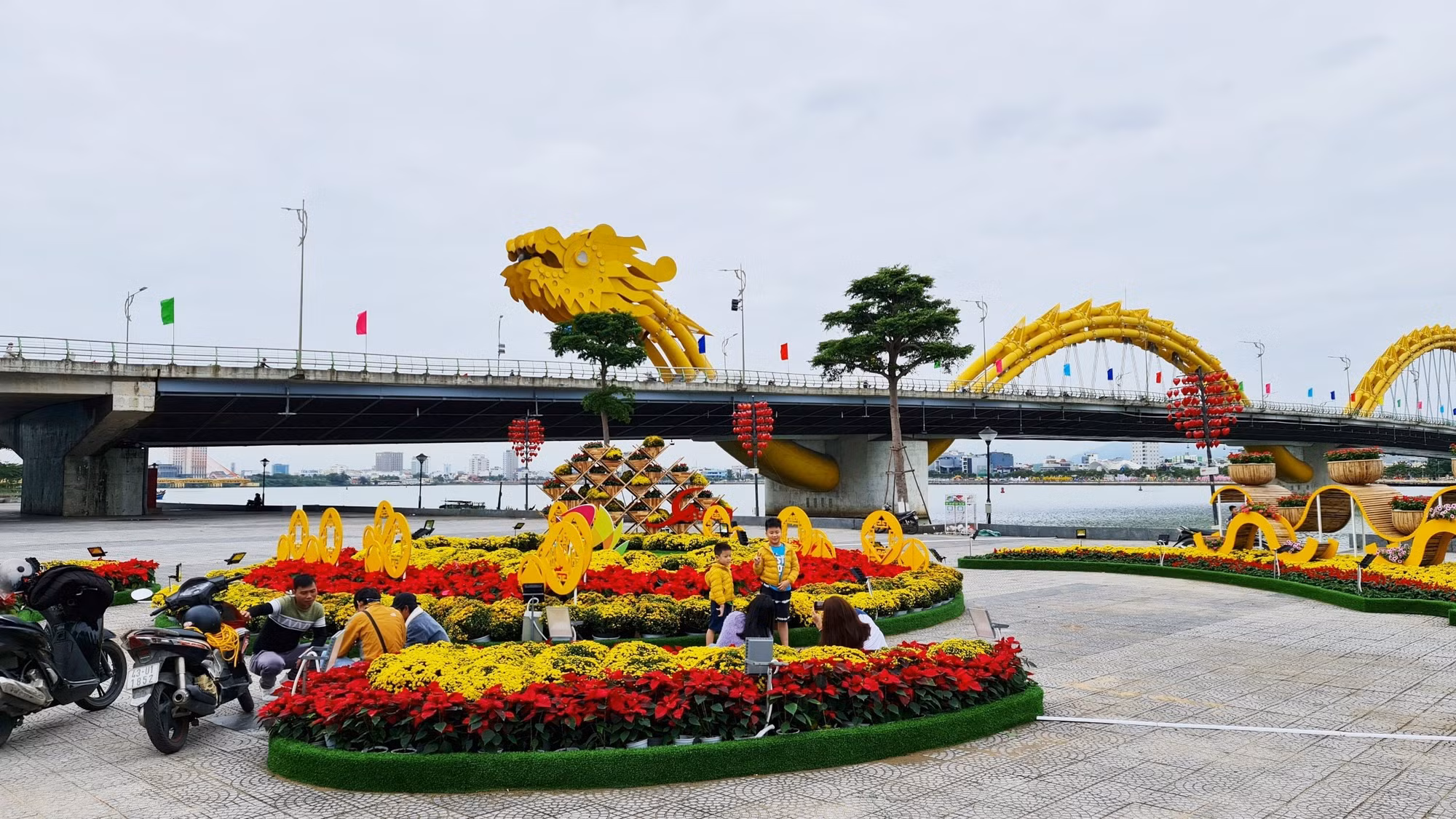 Đà Nẵng gỡ bỏ linh vật mèo bị tố “đạo nhái”thiết kế người Hàn Quốc -0