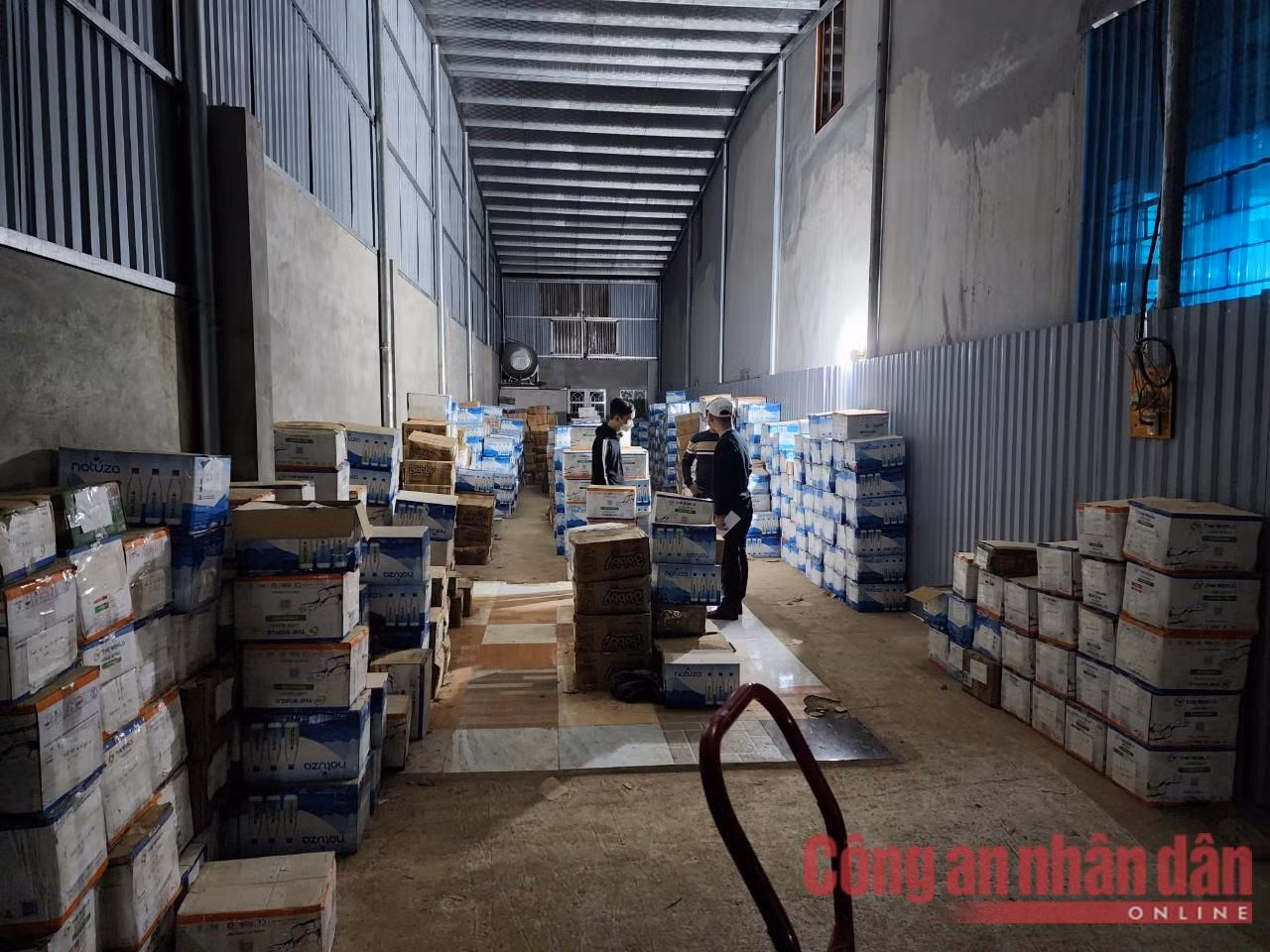 Đường dây sản xuất hơn 100 tấn sách giả trên địa bàn Thủ đô dùng những thủ đoạn gì? -1