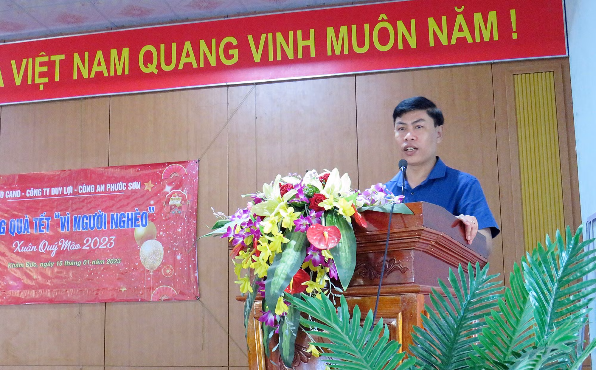 Mang quà Tết đến với hộ gia đình chính sách, người nghèo huyện miền núi Phước Sơn -0