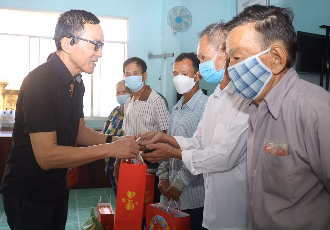 Nghĩa tình Tiền Giang -1