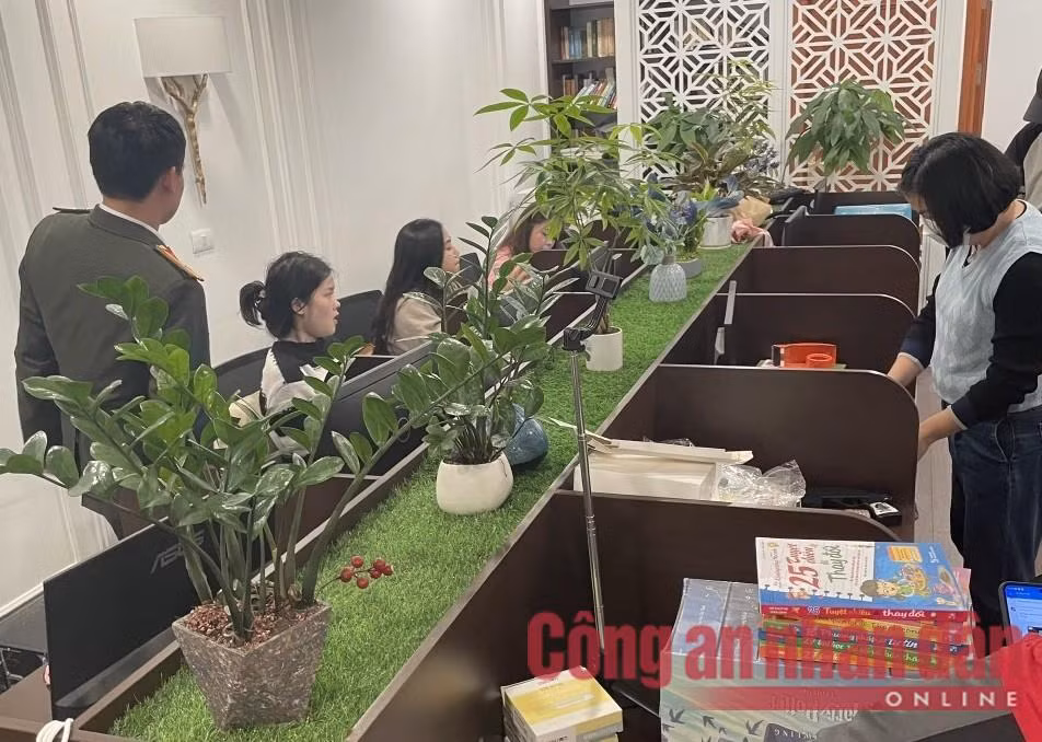 Đường dây sản xuất hơn 100 tấn sách giả trên địa bàn Thủ đô dùng những thủ đoạn gì? -0
