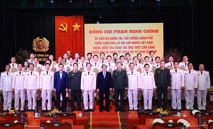Góp phần tô thắm thêm hình ảnh cao đẹp của CAND Việt Nam -0