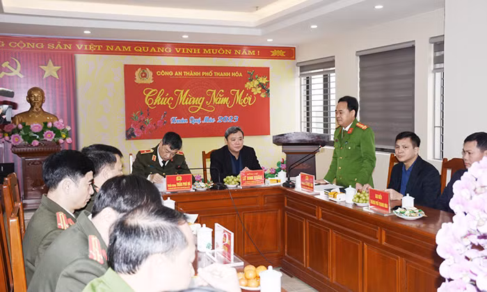 Tăng cường gần 400 cán bộ chiến sĩ Công an tỉnh giữ bình yên địa bàn TP. Thanh Hóa -0