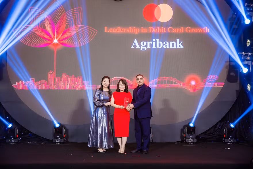 Agribank khẳng định thương hiệu bằng những giải thưởng uy tín -0