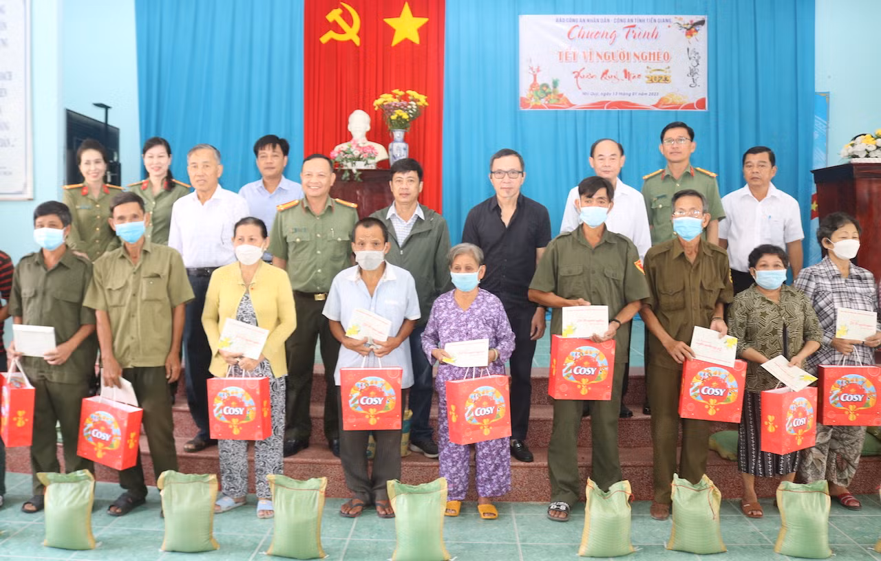 Nghĩa tình Tiền Giang -0