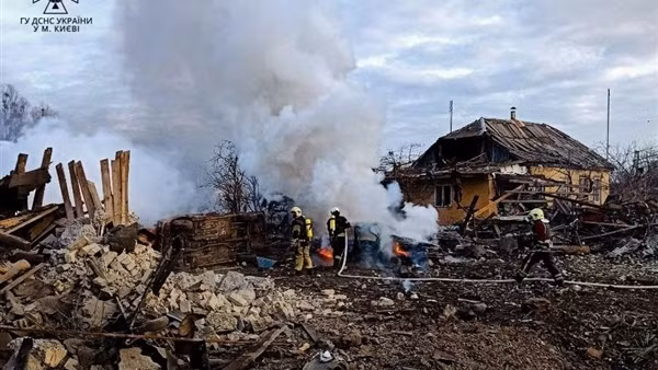 Kiev trúng tên lửa, còi báo động rền vang khắp Ukraine