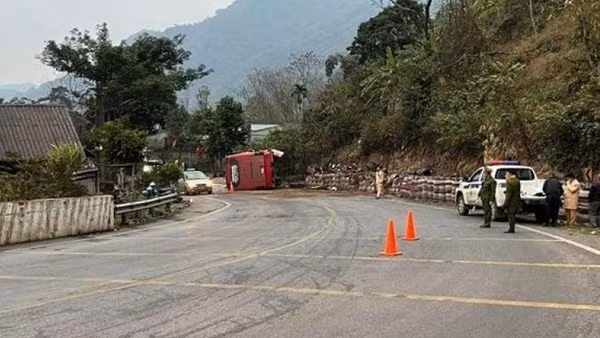 Khởi tố vụ án TNGT liên hoàn làm 3 người tử vong ở tỉnh Hòa Bình