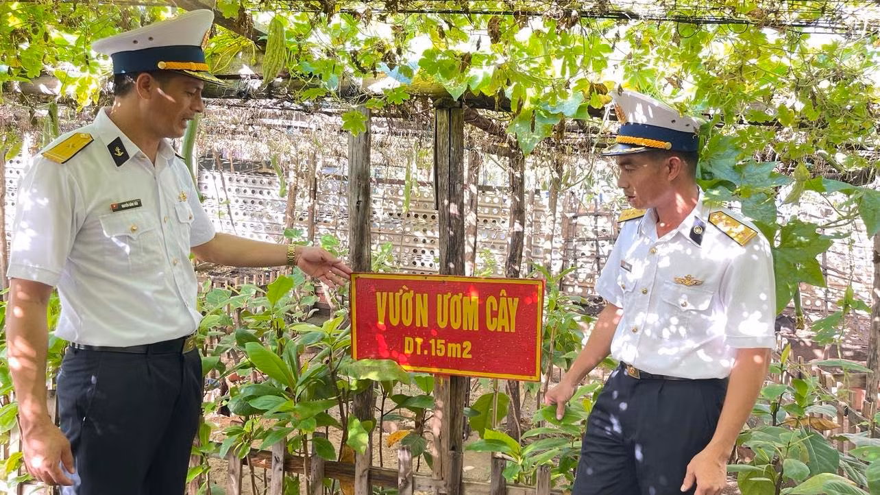 Bài cuối: Hai lần vượt bão vào đảo Trường Sa Đông -0