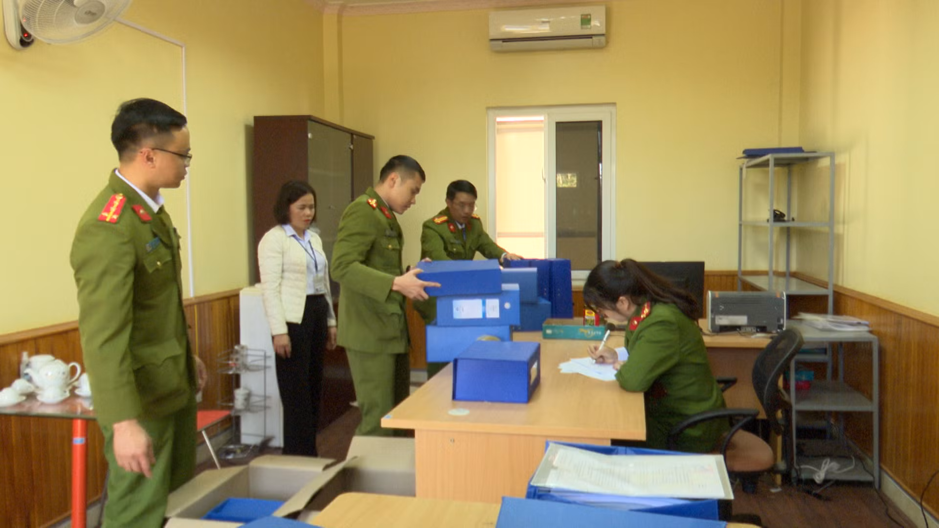 chuan stv.02_09_50_11.still020.jpg -0