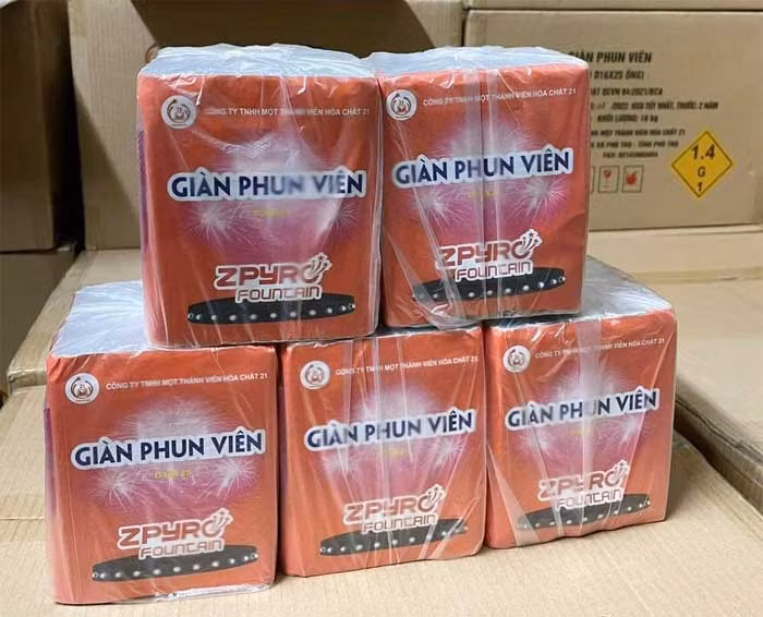 Thị trường hàng Tết: Người cười nụ, kẻ khóc thầm -0