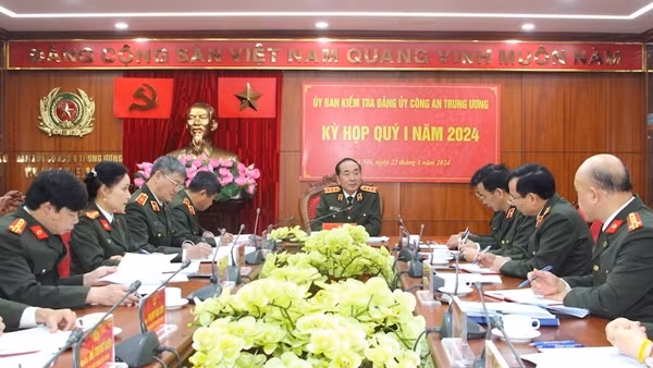 Thứ trưởng Trần Quốc Tỏ chủ trì Kỳ họp Quý I Uỷ ban Kiểm tra Đảng ủy Công an Trung ương