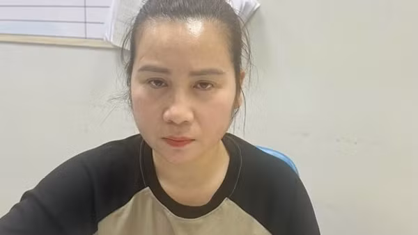 Lừa đứng tên sổ đỏ đất của người khác rồi mang đi lừa đảo
