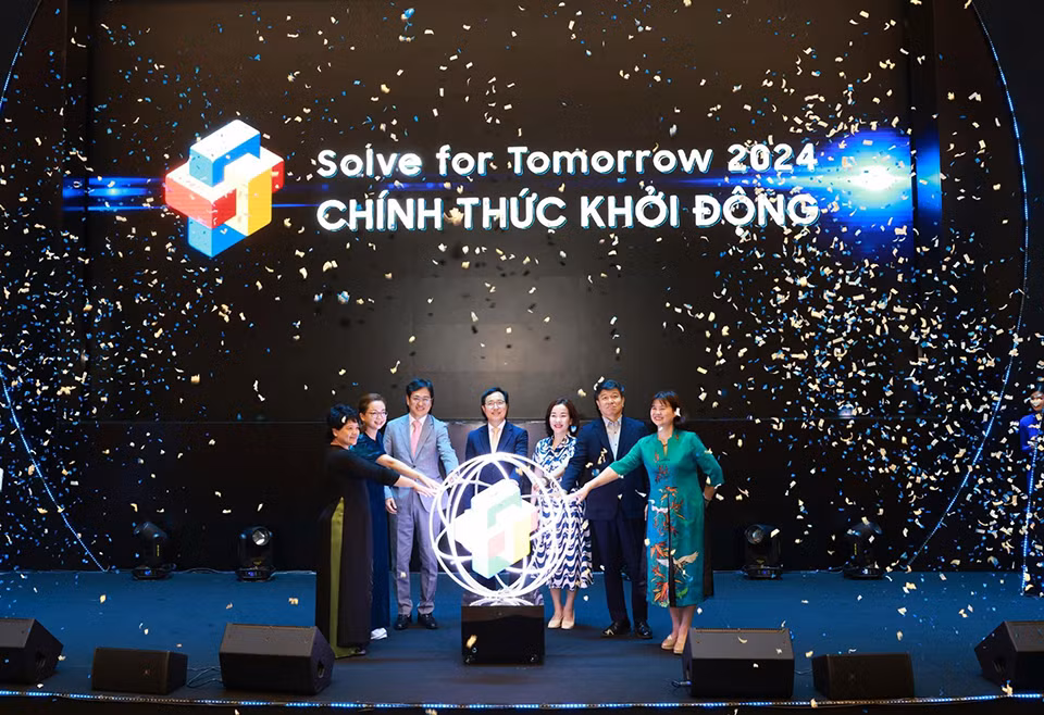 Phát động cuộc thi Solve for Tomorrow 2024 -0