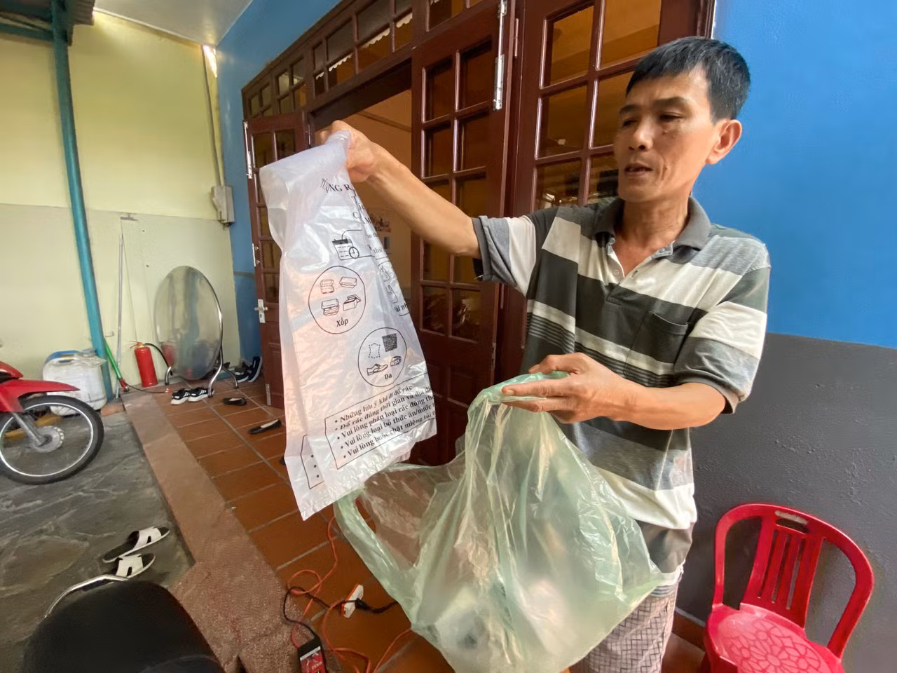 Học Hội An thu phí rác thải theo thể tích, khối lượng túi đựng giúp bảo vệ môi trường -0