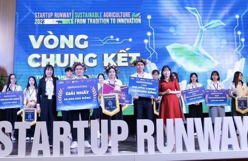 Sinh viên Đại học Đà Nẵng khởi nghiệp nông nghiệp “xanh” -0