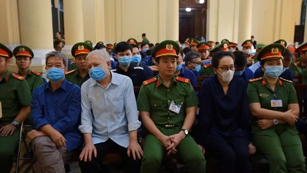 Các bị cáo "giải quỹ" theo "nếp" để hợp lý hóa dòng tiền của Tập đoàn Vạn Thịnh Phát