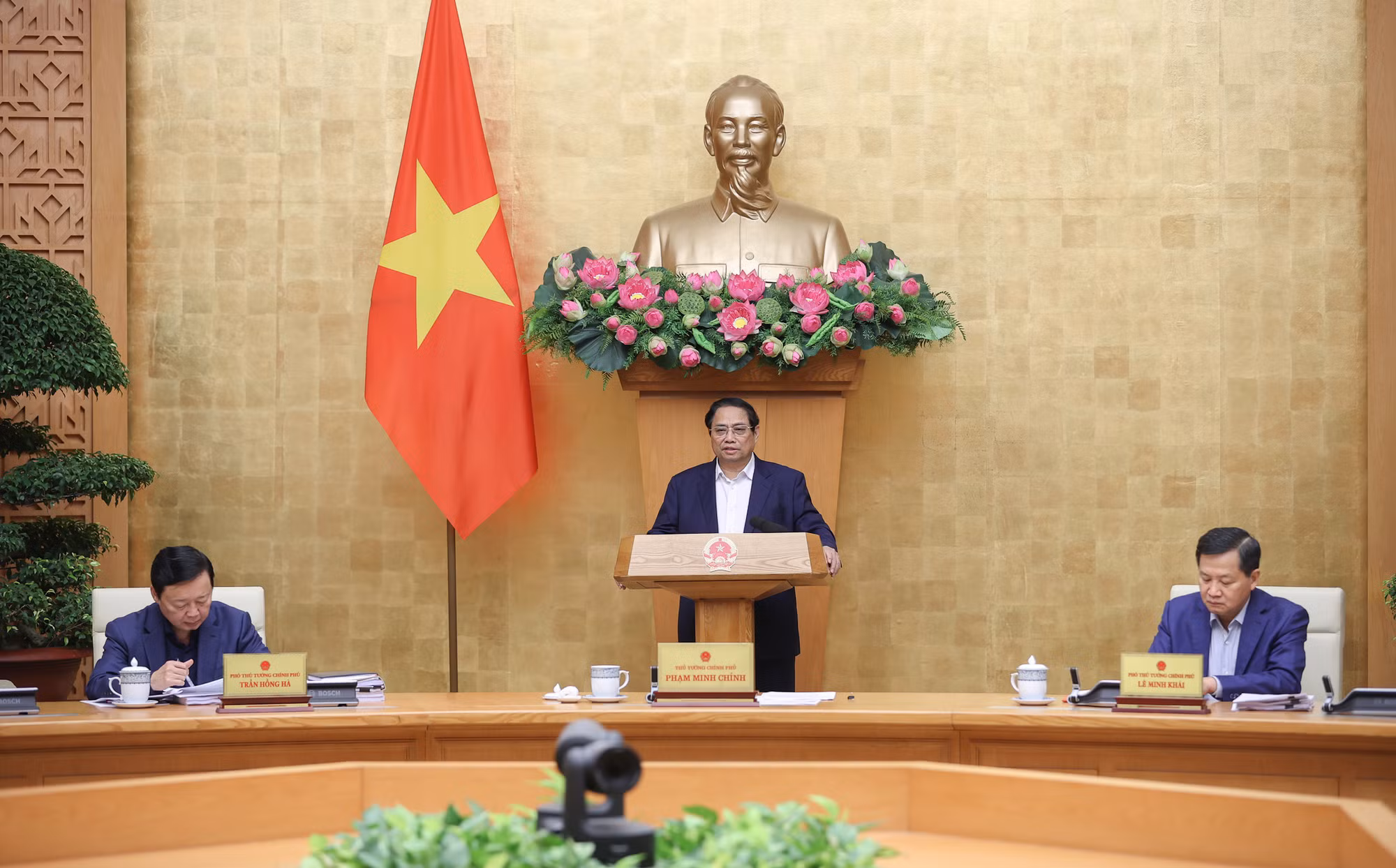 Thủ tướng Phạm Minh Chính: Xây dựng, hoàn thiện pháp luật để phát huy tối đa mọi nguồn lực phát triển đất nước -0