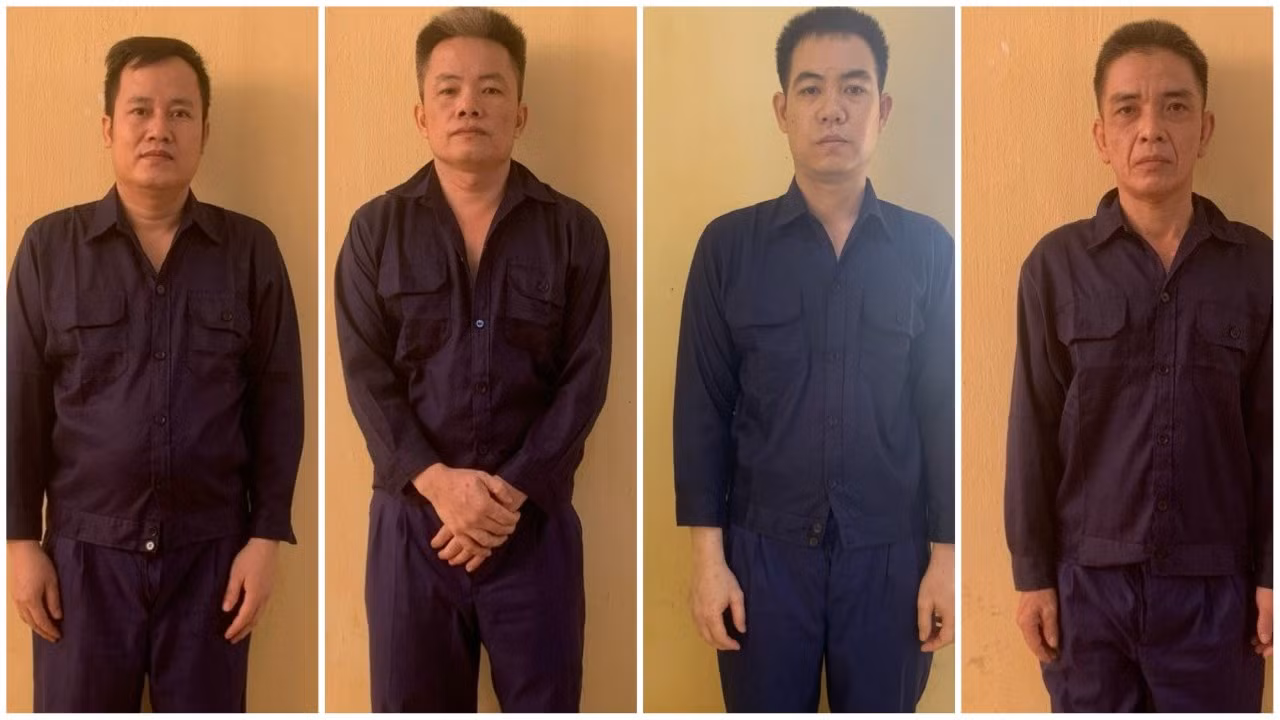 Khởi tố, bắt giam 24 đối tượng trong đường dây khai thác cát trái phép “khủng” -0