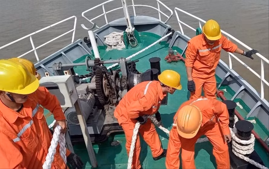 Ngày về đẫm nước mắt và chuyện đời thủy thủ -0