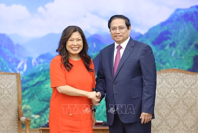 Thủ tướng tiếp Bộ trưởng phát triển kinh tế, thương mại quốc tế và xúc tiến xuất khẩu Canada -0