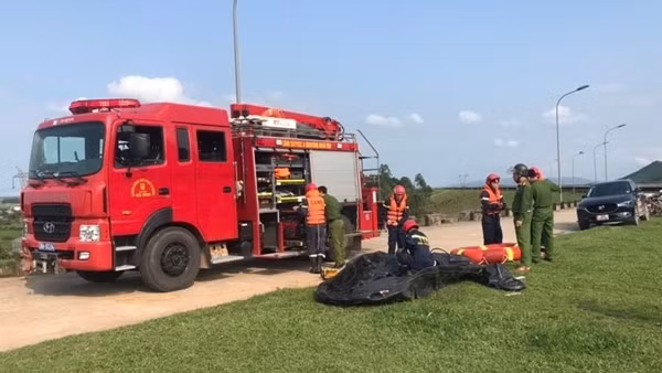 Rủ nhau tắm đập Khe Xai, hai nam sinh bị đuối nước