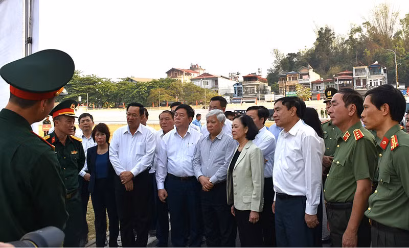 Kiểm tra công tác chuẩn bị cho lễ kỷ niệm 70 năm Chiến thắng Điện Biên Phủ -1